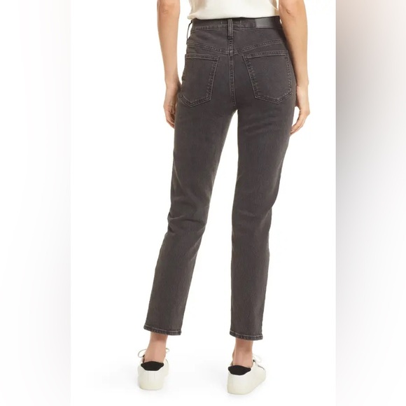 Madewell | The Perfect Vintage Jean in Lunar Wash, 26, MD711 - Picture 2 of 6